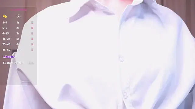 MimiGlow from StripChat is Freechat