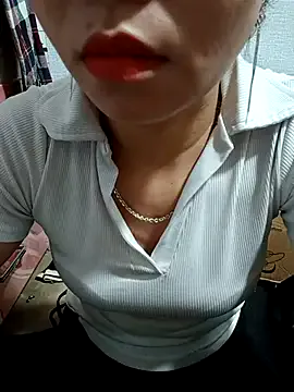 Minssara20 from StripChat is Freechat