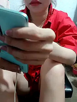 Minssara20 from StripChat is Freechat