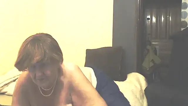 MioritaHard from StripChat is Freechat