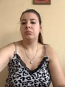 MiraCastellon from StripChat is Freechat