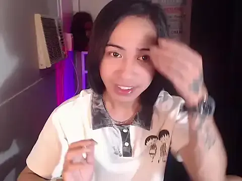 Miracle_TheBrat from StripChat is Freechat