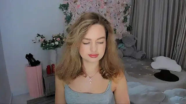 Girls: try live performances with matured performers, from dancing to quirks, in a variety of beautiful sex cams.