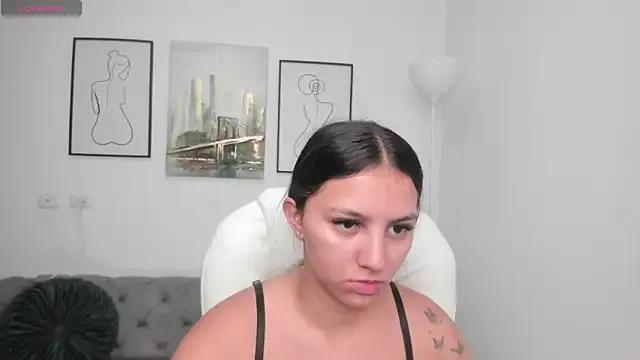 Mirandaa_ker from StripChat is Freechat