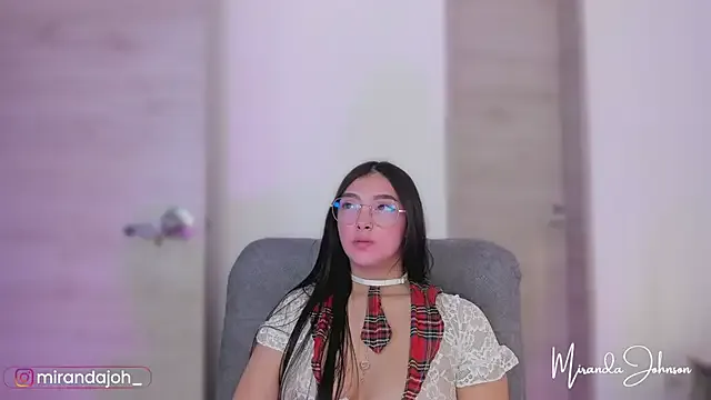 MirandaJohnson_ from StripChat is Freechat