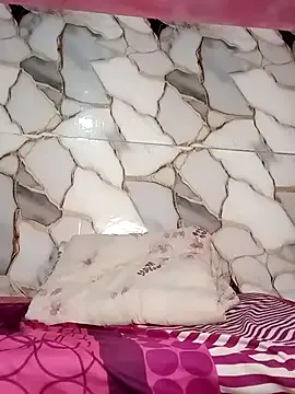 Miss-Alison from StripChat is Freechat