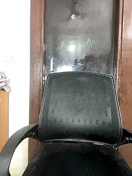 Miss-Ayraa from StripChat is Freechat