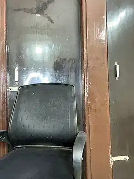 Miss-Ayraa from StripChat is Freechat