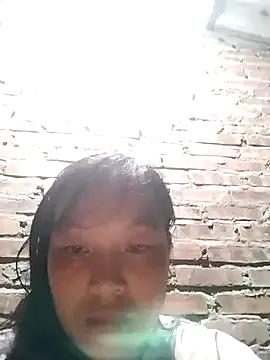 miss-su from StripChat is Freechat