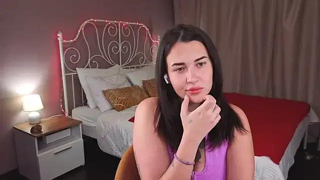 Miss____Mira from StripChat is Freechat