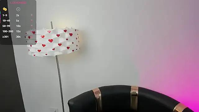 miss__daphne from StripChat is Freechat
