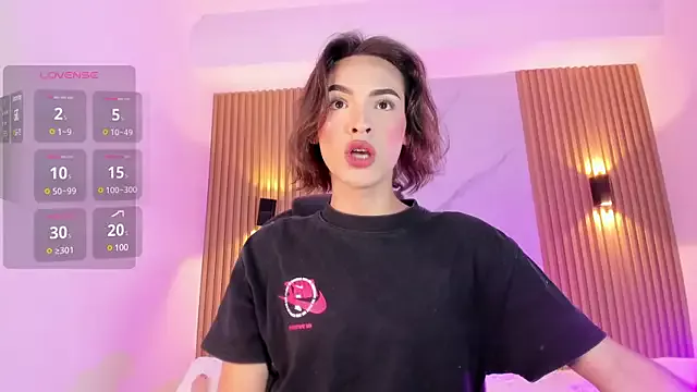 Miss_Ari from StripChat