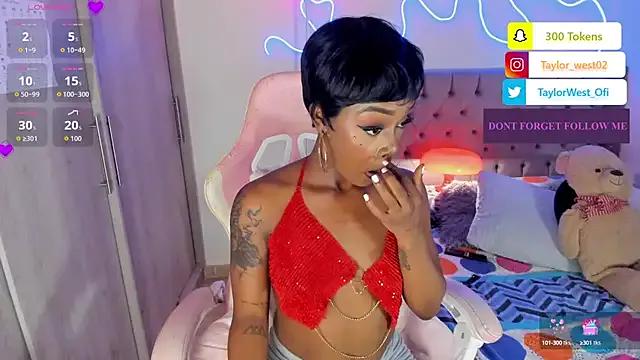Miss_westt_ from StripChat is Freechat