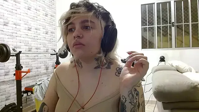 Girls: try live performances with matured performers, from dancing to quirks, in a variety of beautiful sex cams.