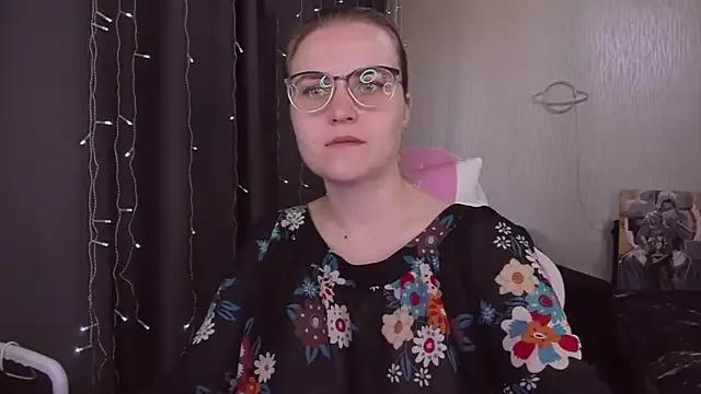 MissBrightShine from StripChat is Freechat