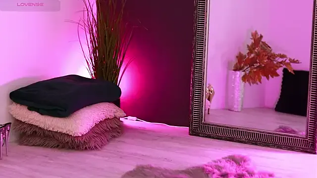 MissLilaa from StripChat