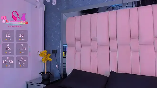 MissValeriePink from StripChat is Freechat