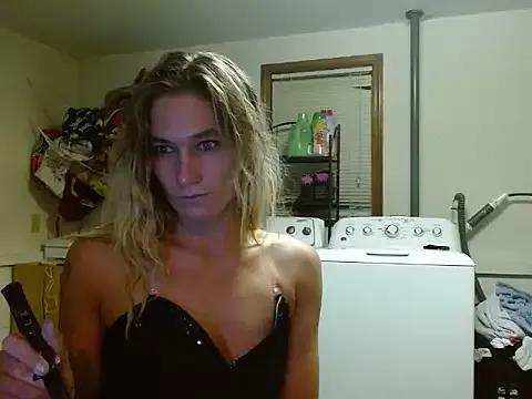 missymilf from StripChat is Freechat