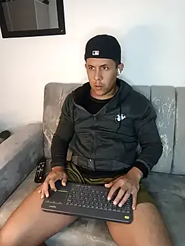 Misterjhons2 from StripChat