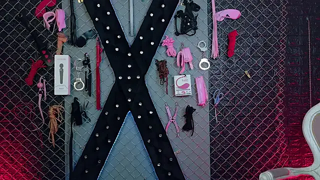 Mistress_Black_Rose_bdsm from StripChat is Freechat