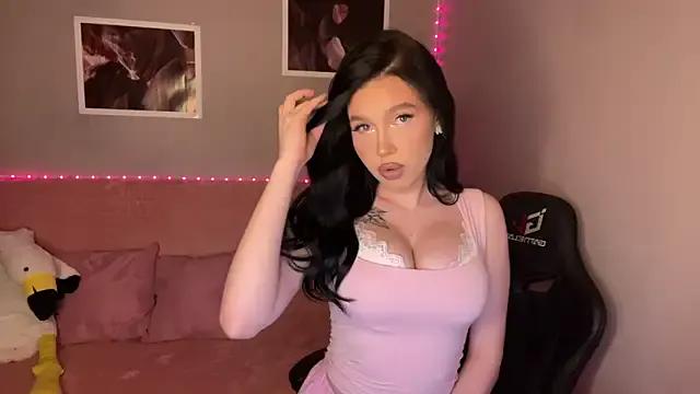 mistress_of_hearts from StripChat is Freechat