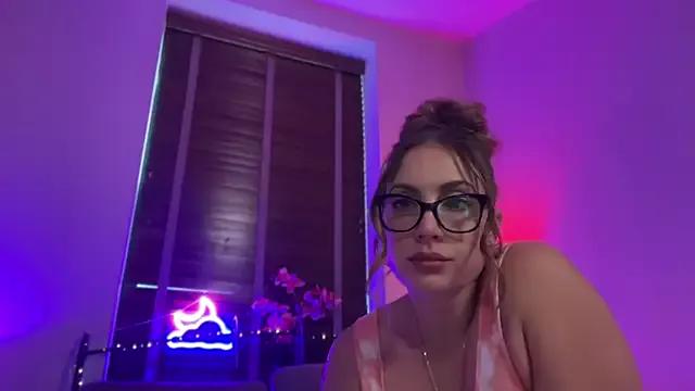 MistresssX from StripChat is Freechat
