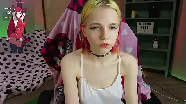 MitaSide from StripChat is Freechat