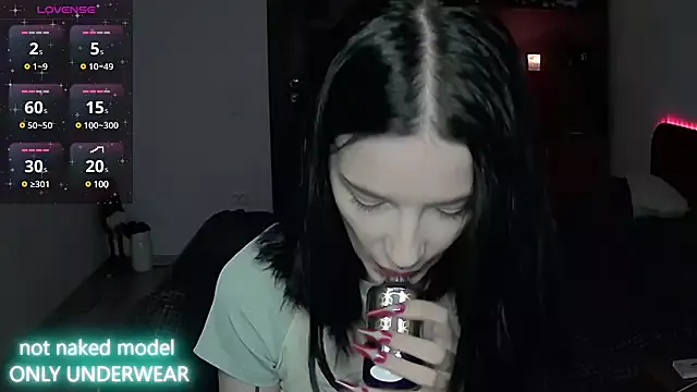 Girls: try live performances with matured performers, from dancing to quirks, in a variety of beautiful sex cams.