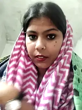 Miya_sistar from StripChat is Freechat