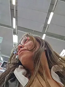 Mmm-Virginia from StripChat