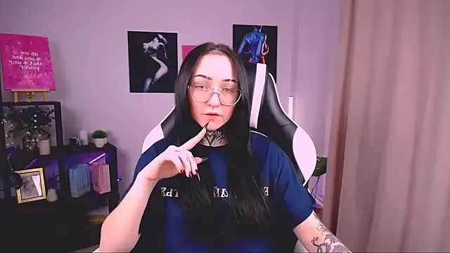 MollyKissy from StripChat is Freechat