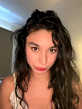 MonicaSalvatore from StripChat is Freechat