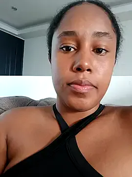 MoniqueMulberry from StripChat is Freechat