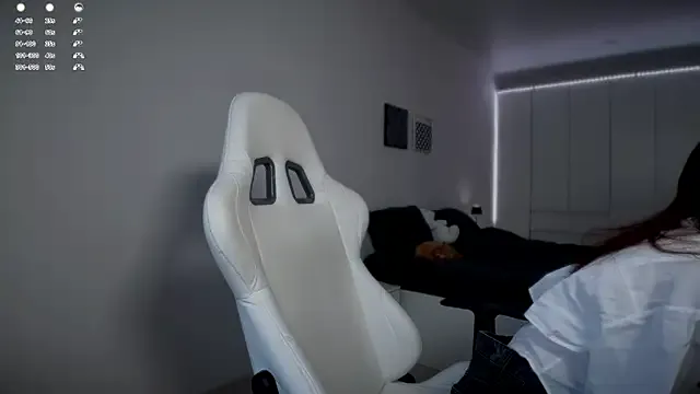 monnymoon from StripChat is Freechat