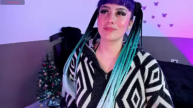 Monserrat_Cute_ from StripChat is Freechat