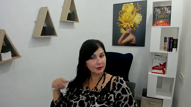 Moon_Veloure1 from StripChat is Freechat