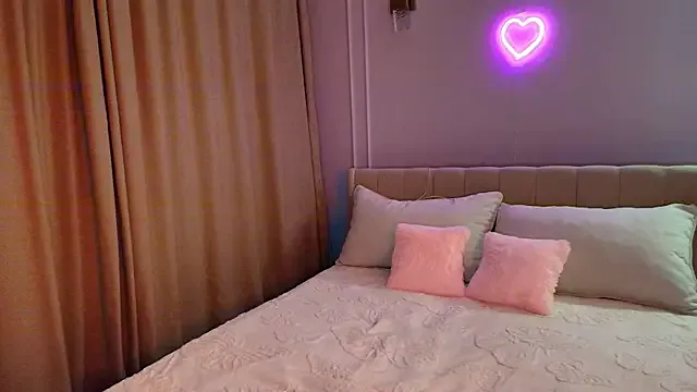 mooniejin from StripChat is Freechat