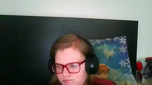 Moonolighta from StripChat is Freechat