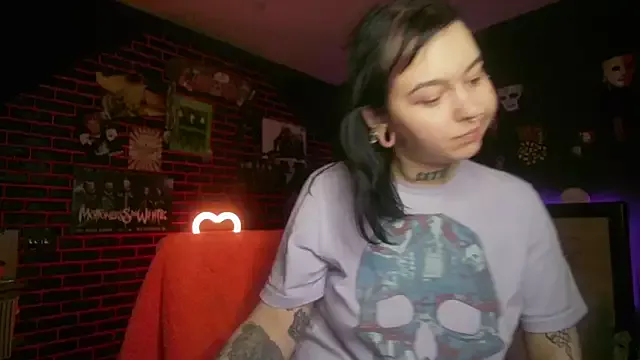 MoorderxDoll from StripChat