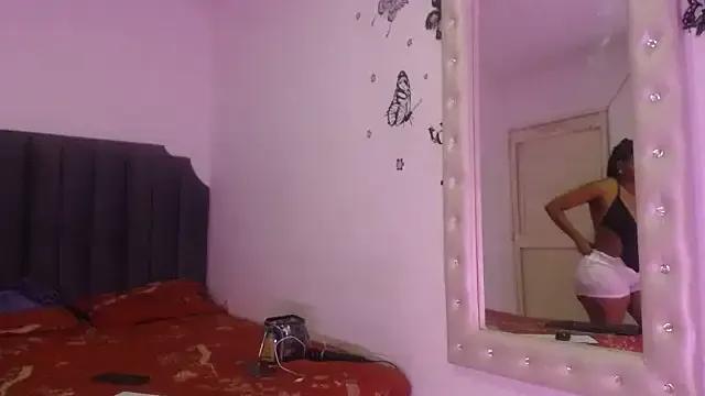 moree_Queen from StripChat is Freechat