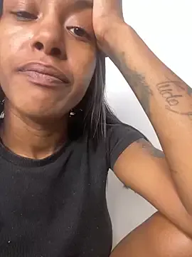 Morenasafadinhatesao from StripChat is Freechat