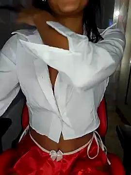 moreninhasilva from StripChat is Freechat