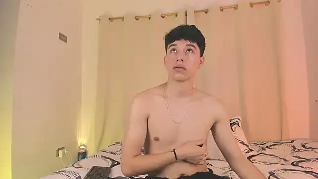 mrhot_night from StripChat is Freechat