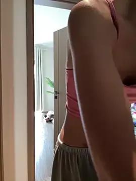 muxin_love from StripChat is Freechat