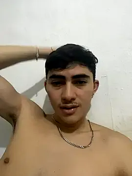 Myke_hotxxx from StripChat is Freechat