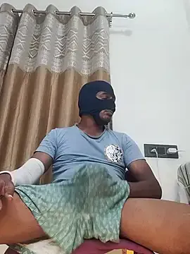 Mysterious_Harry from StripChat is Freechat