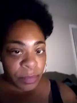 Mzhoneyy89 from StripChat is Freechat