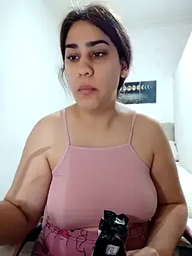 Nahiarabiel from StripChat