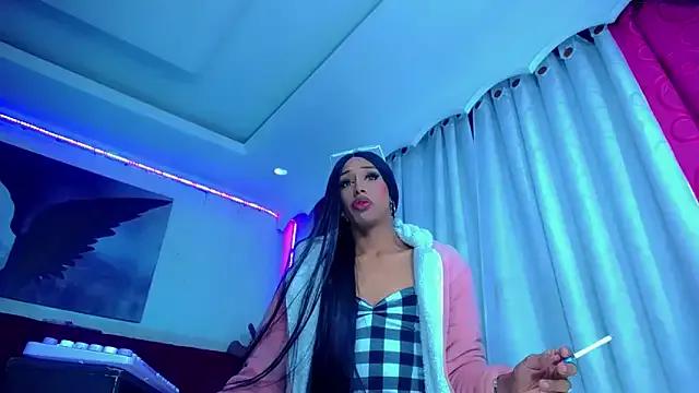 NahomiCamper from StripChat is Freechat