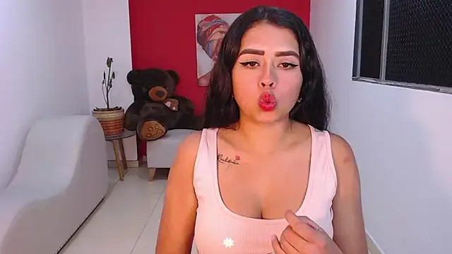 Naia_sweetsex from StripChat